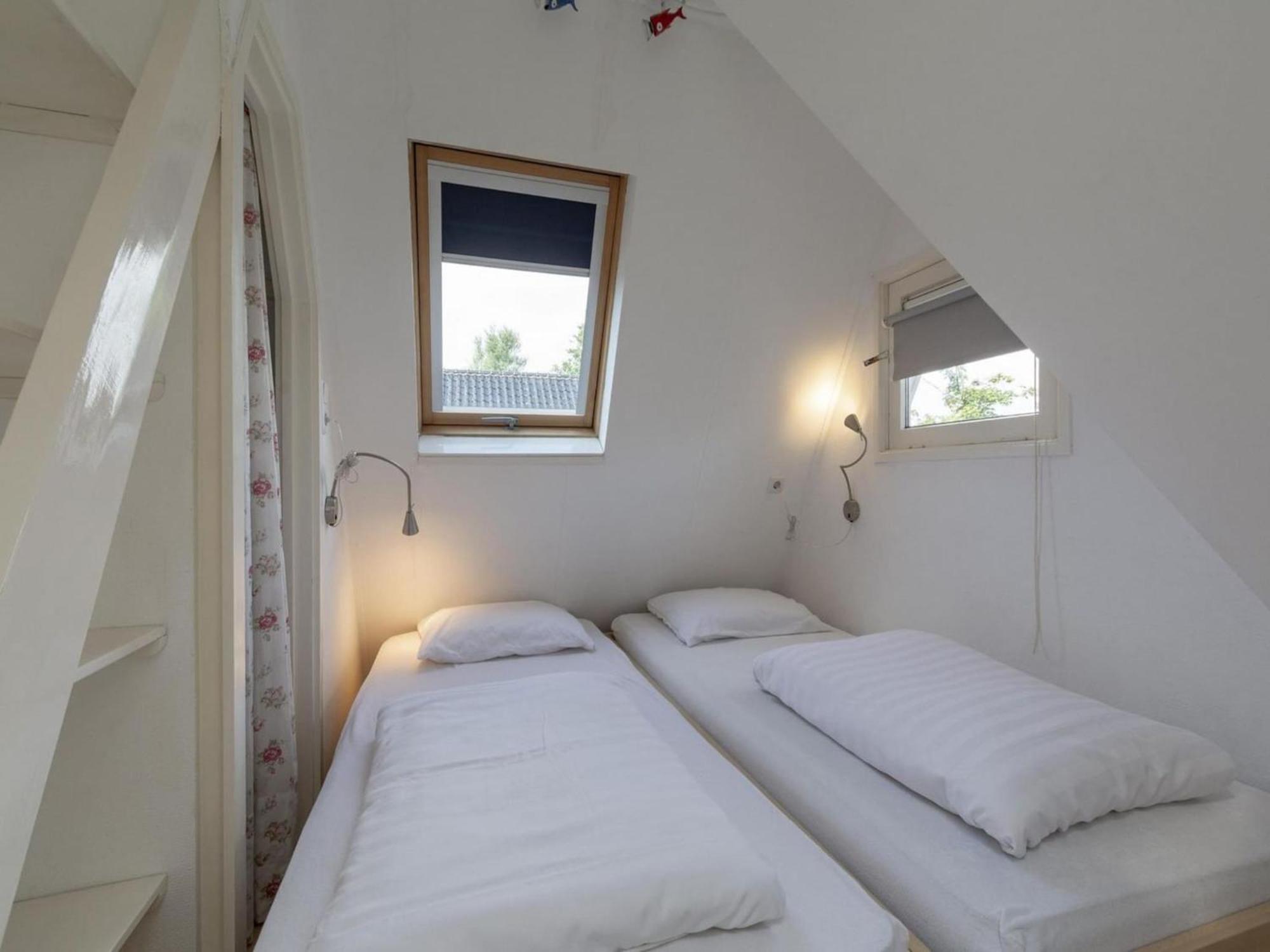 Cozy Holiday Home With Garden Sint Maartensvlotbrug Ngoại thất bức ảnh