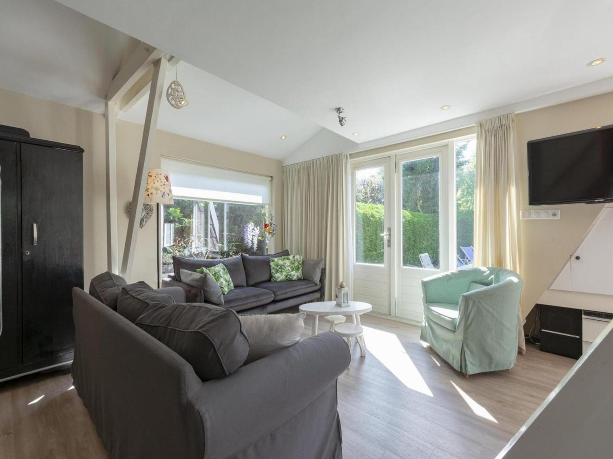 Cozy Holiday Home With Garden Sint Maartensvlotbrug Ngoại thất bức ảnh